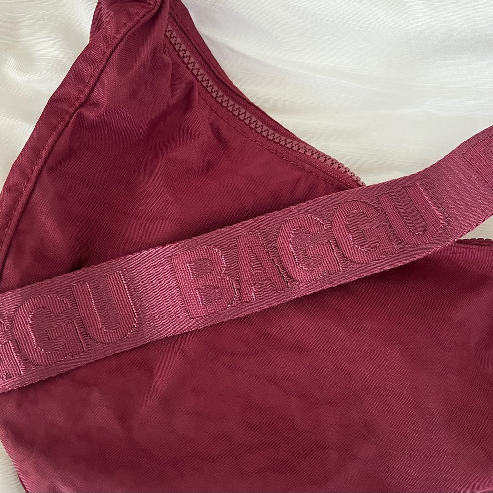 Baggu Oxblood Medium Crescent